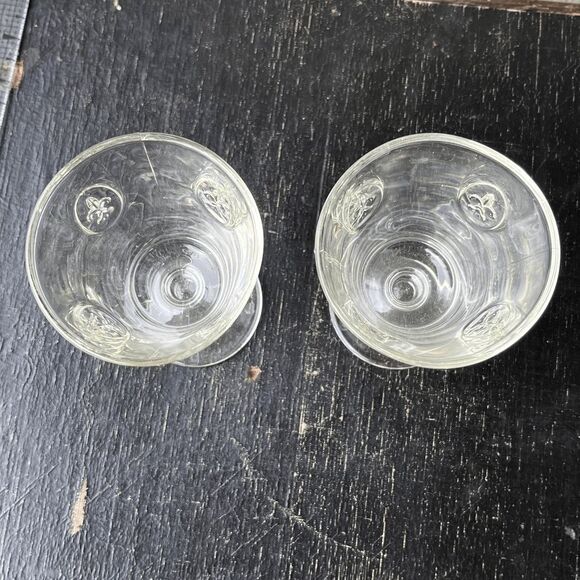 La Rochère Fleur-de-Lis French Wine Glasses Set of 2 - Vintage-Inspired - Picture 12 of 12